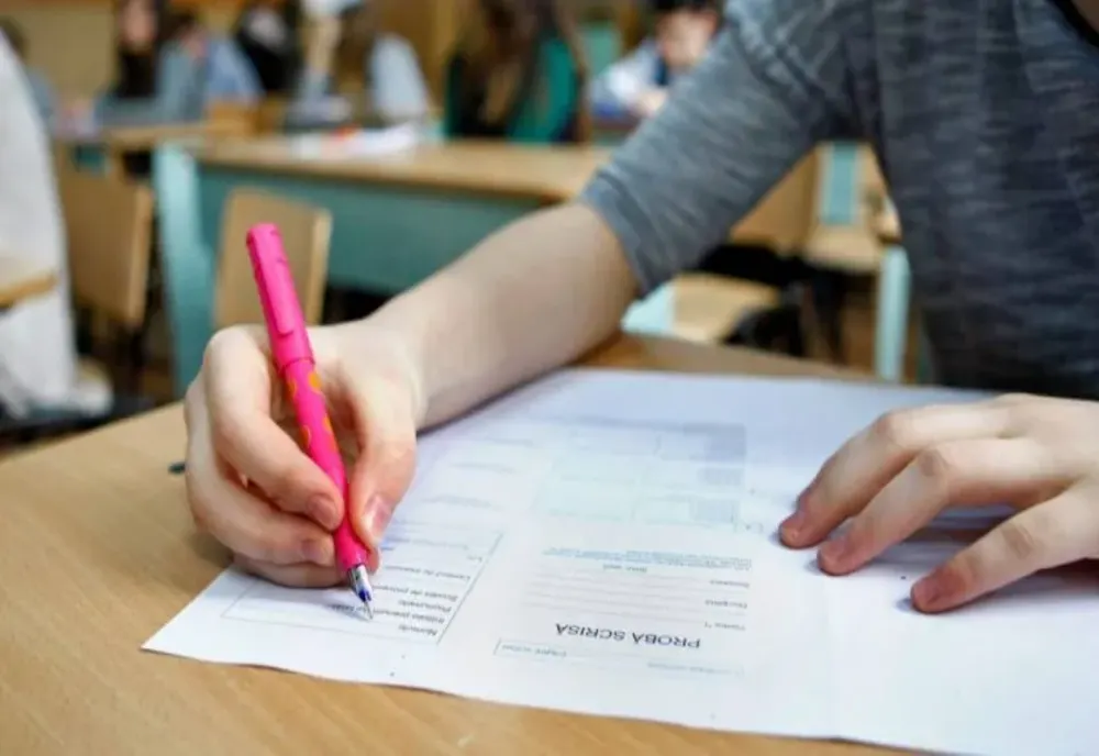 Începe simularea BAC-ului