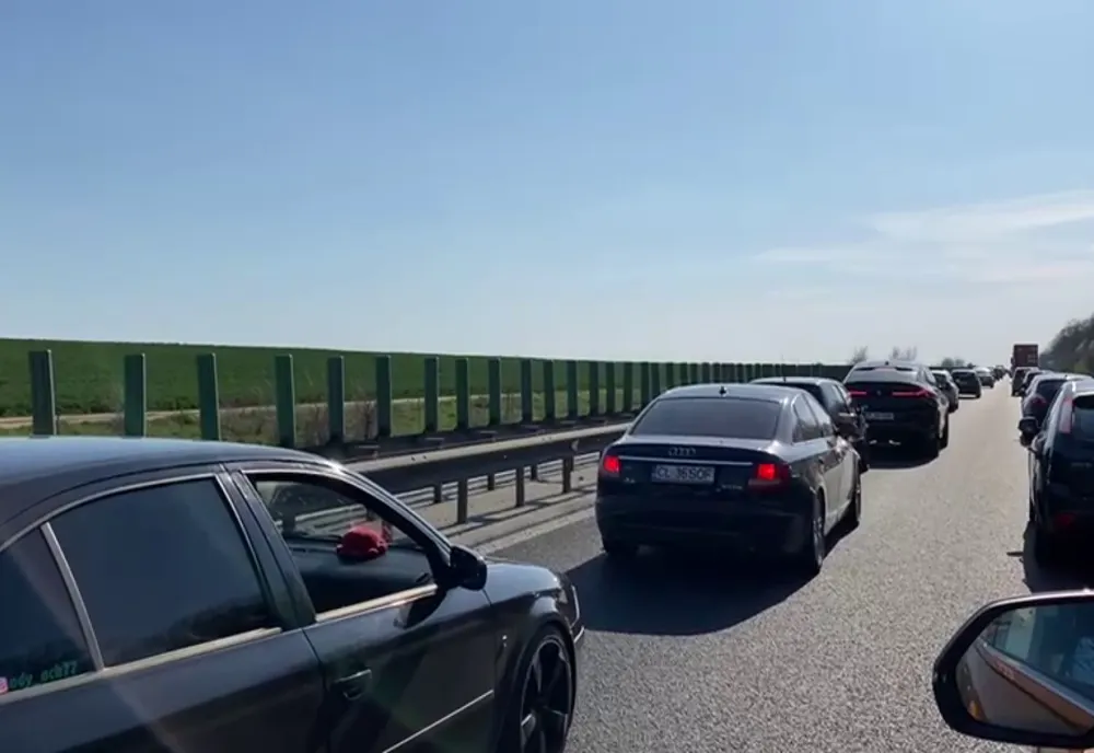 Trafic intens pe Autostrada A2 Bucureşti- Constanţa