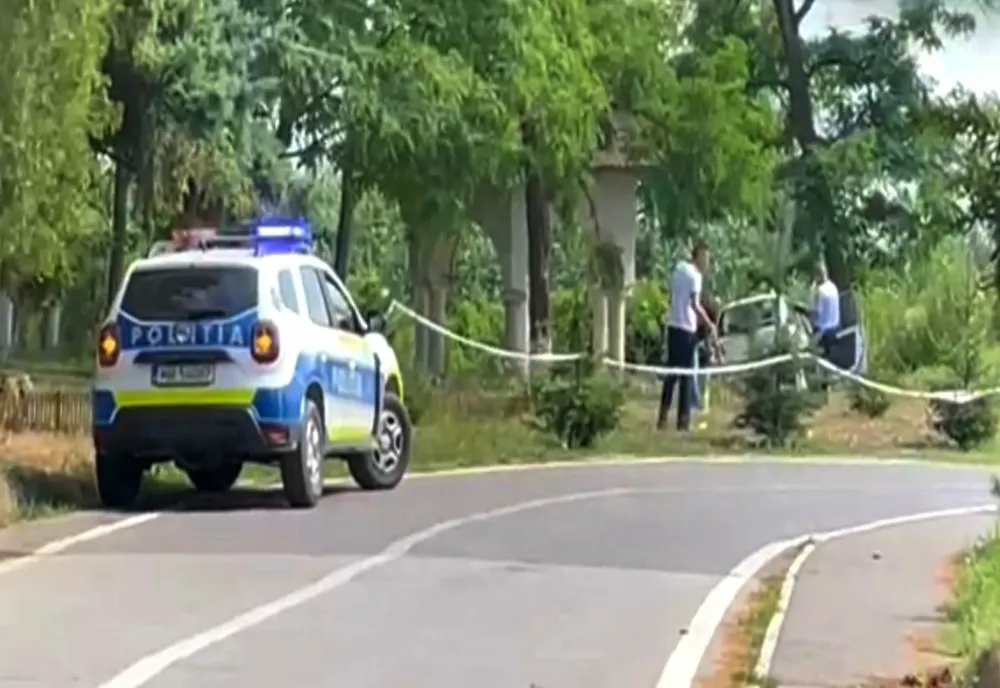 Accident mortal în curtea Mânăstirii Cernica! O persoană a murit după ce un șofer a intrat cu mașina într-un grup de oameni