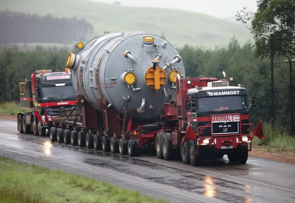 Trafic îngreunat din cauza unui transport agabaritic pe ruta PTF Giurgiu- DN5- DNCB- Braşov