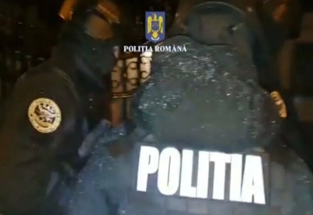 Percheziţii la Ilfov la persoane care comercializează şi colectează ilegal deşeuri feroase şi neferoase