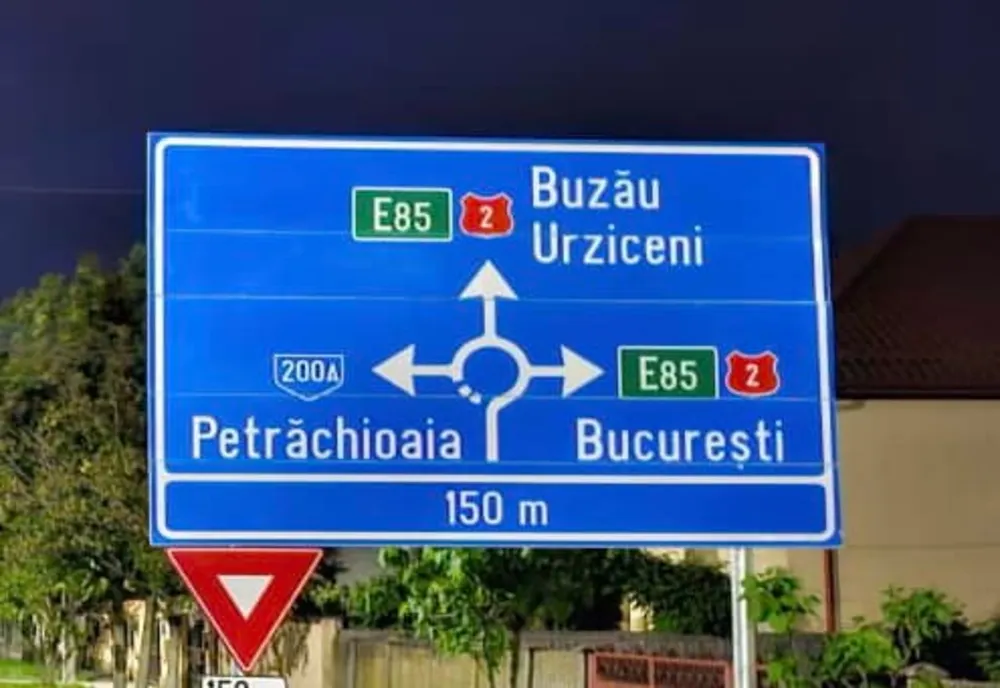 Ilfov.  Lucrările la sensul giratoriu de pe DN2 din zona localităţii Afumaţi, au ajuns la final