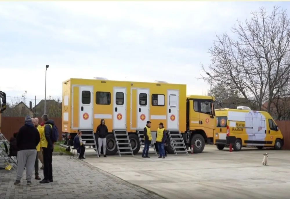 CARAVANA MEDICALĂ. Medicii voluntari aduc speranță și încredere în satele din România
