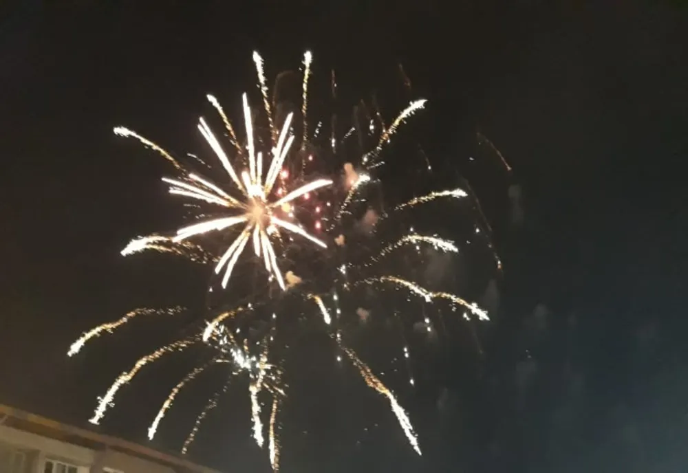 REVELION ÎN PARCUL TITAN - CONCERTE, SIMULAREA AUROREI BOREALE ȘI UN SHOW MULTIMEDIA CU 320 DE DRONE