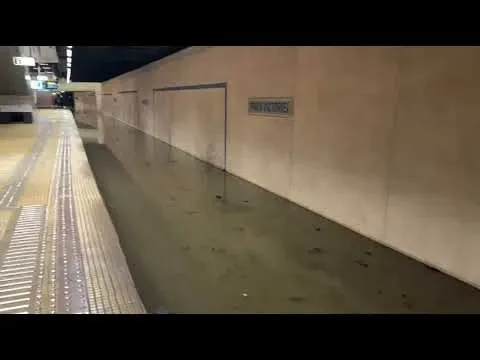 Staţia de metrou Piaţa Victoriei 2 rămâne închisă toată ziua