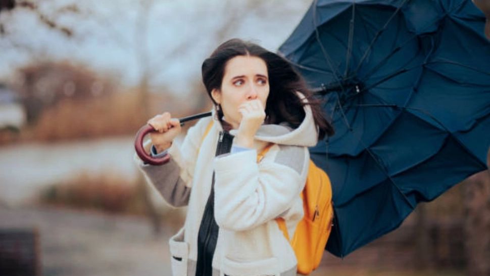 Alertă meteo! Vreme severă în București și în estul României: vant și ploi până duminică