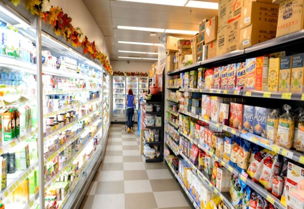 Produse alimente contrafăcute, confiscate de polițiștii din Ilfov