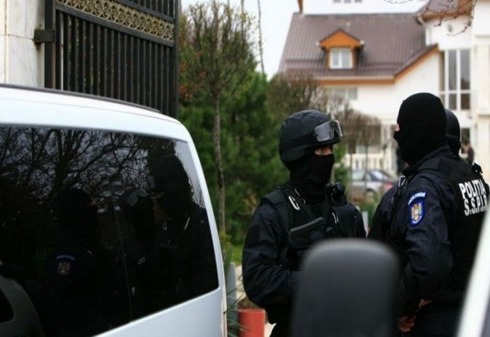 Percheziții domiciliare în Ilfov într-un dosar de fraudă informatică