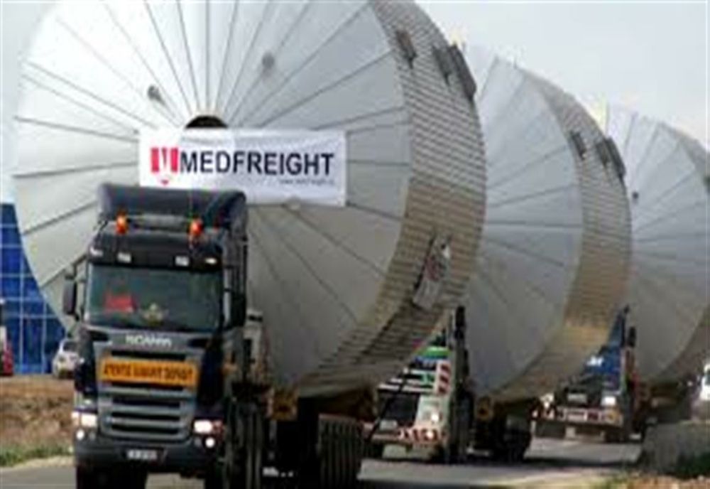 Trafic îngreunat pe Autostrada A1 din cauza unui transport agabaritic