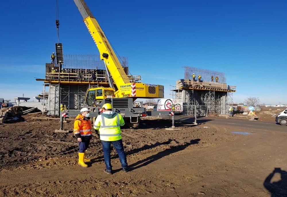 Continuă lucrările la pasajul de la Domnești. În ce stadiu se află lucrarea