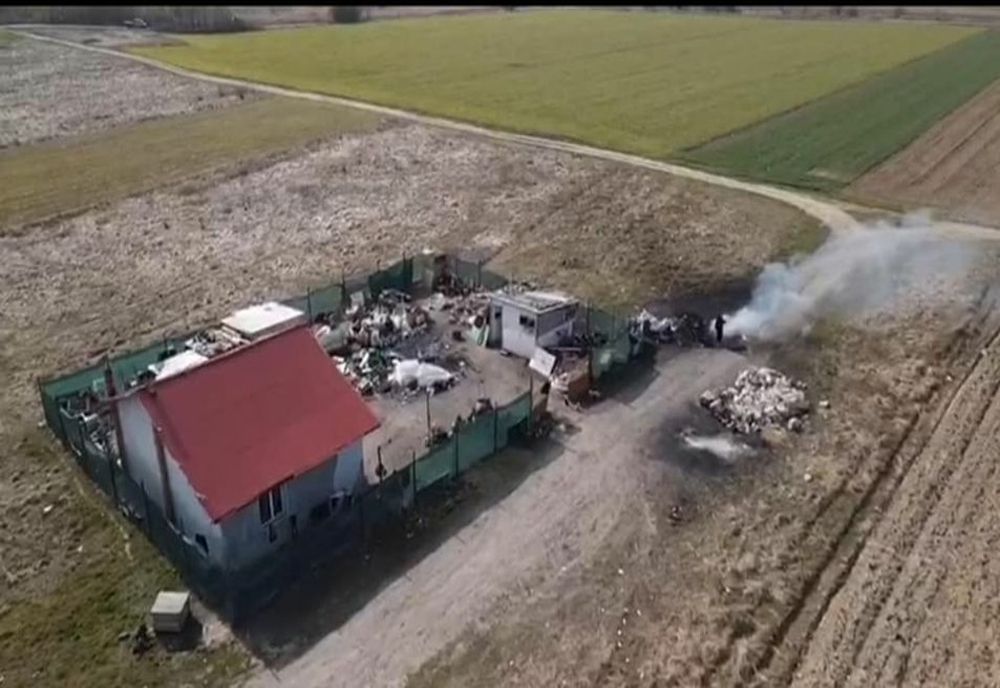 Bărbat amendat cu 10.000 lei pentru arderea de deșeuri, la Dragomirești Vale