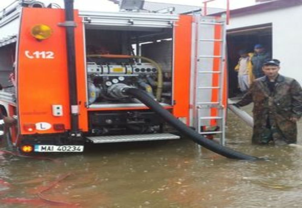 Intervenții ale pompierilor în urma inundațiilor din Ilfov