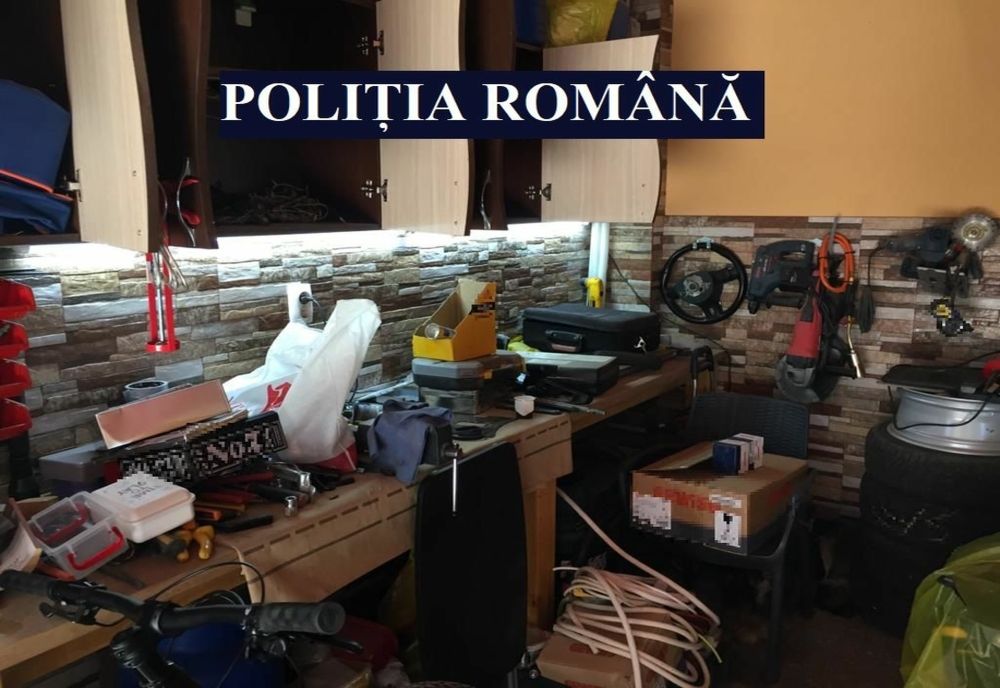 FOTO VIDEO 57 de PERCHEZIȚII, într-un dosar de furt, fraudă informatică, acces illegal la sistem informatic