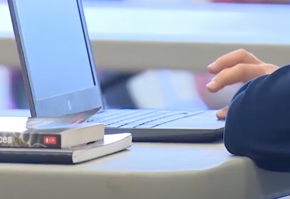 5.000 de cadre didactice nu au pregătire de specialitate