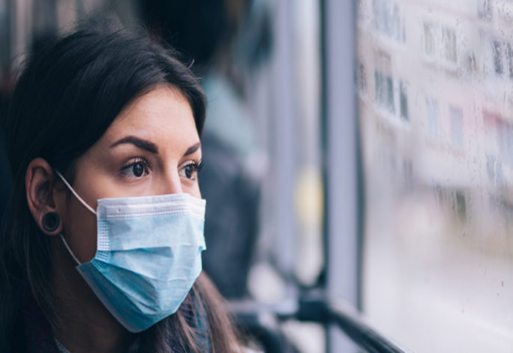 Ilfov. Masca de protecție rămâne obligatorie în spațiile publice