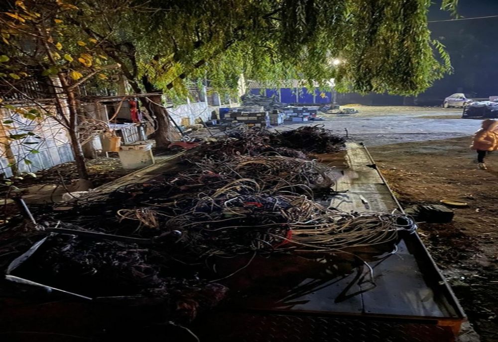 Descindere a comisarilor Gărzii Naţionale de Mediu în Sinteşti, Vidra, Glina şi Popeşti-Leordeni, pentru stoparea arderilor ilegale de deşeuri 