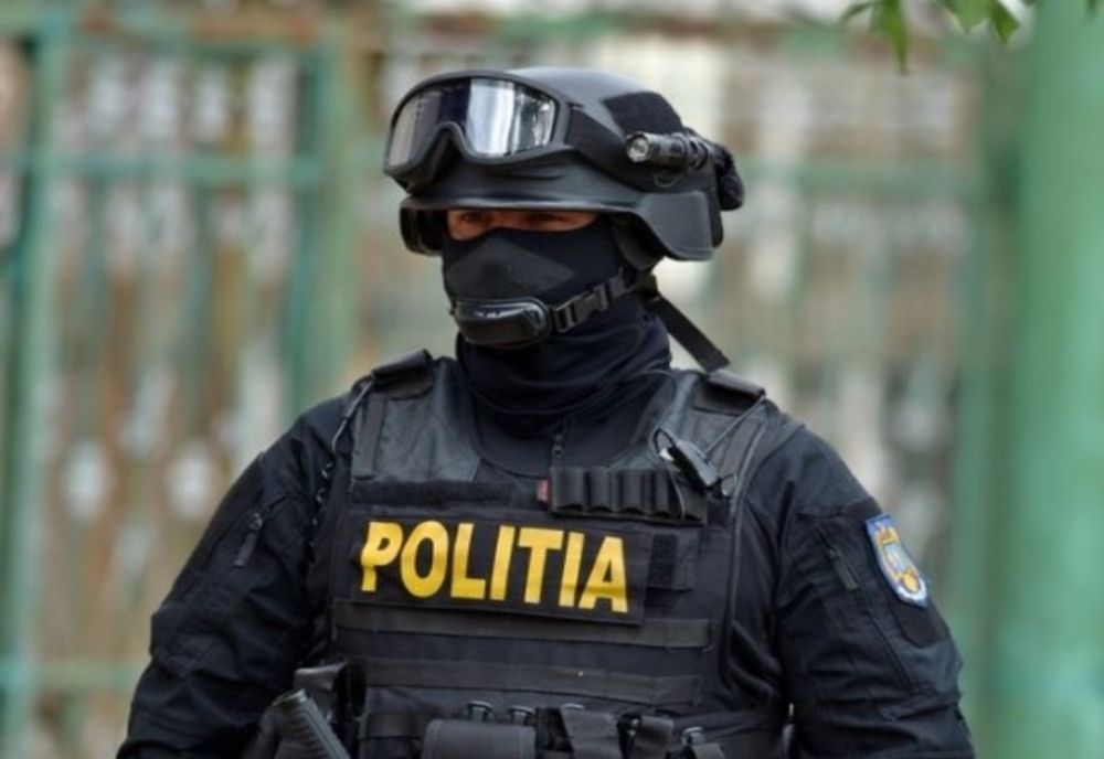 Ilfov. Percheziţii domiciliare la persoane bănuite de trafic de minori, viol, loviri şi alte violenţe 