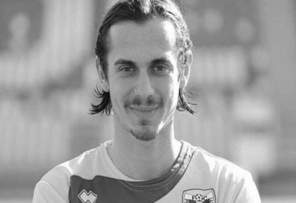 Un fotbalist s-a aruncat de la etajul 4 al unui bloc din Voluntari