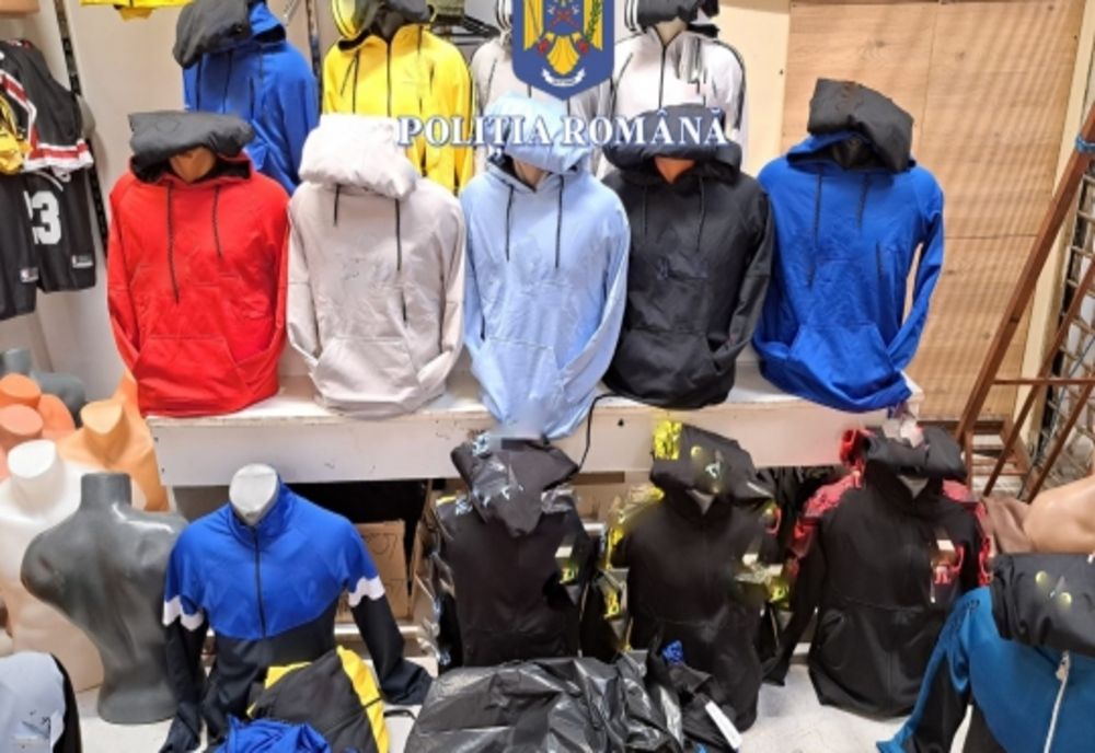 Acţiune a poliţiştilor şi inspectorilor antifraudă într-un complex comercial, pentru combaterea evaziunii fiscale, fraudelor vamale şi comerţul cu produse contrafăcute