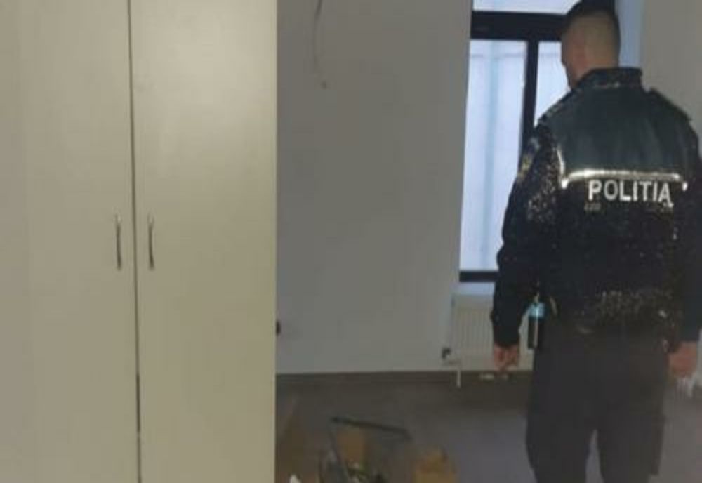 Zeci de percheziții la persoane care promiteau că fac mobilă la comandă. În ce județe au acționat aceștia