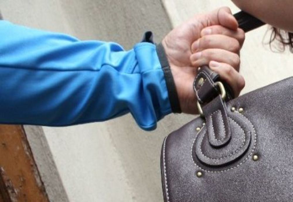 Femeie din Ilfov, tâlhărită de un tânăr din Prahova