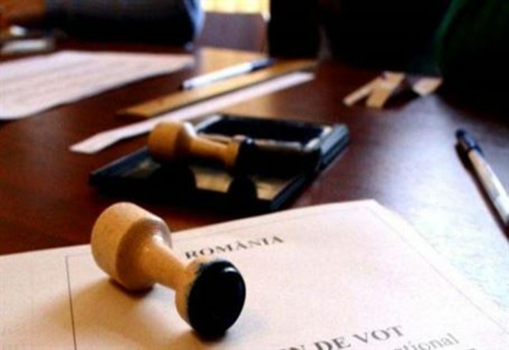 Sondaj bombă pentru Primăria Capitalei: bătălia s-ar da între Nicușor Dan și Piedone!