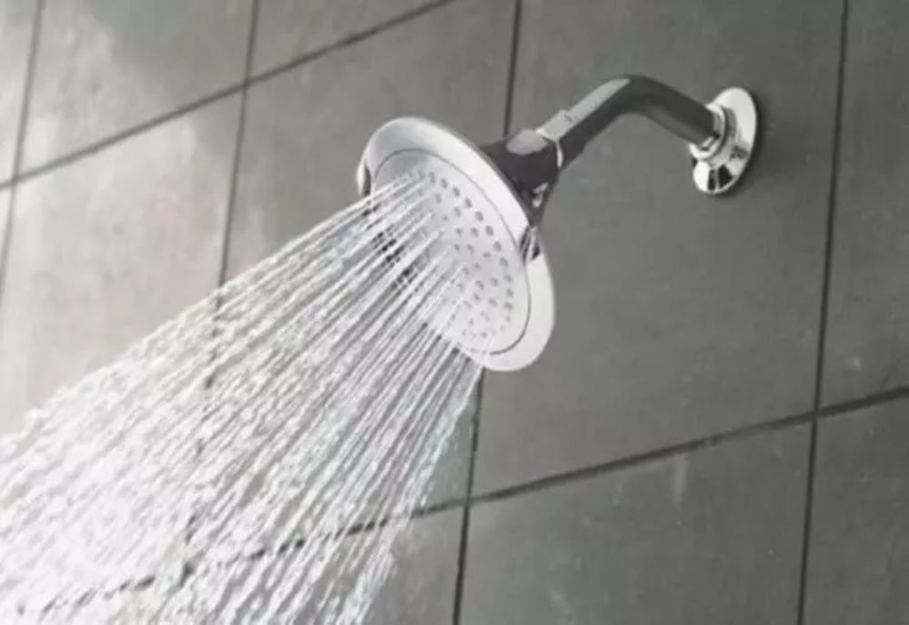 SUTE DE BLOCURI DIN BUCUREȘTI RĂMÂN FĂRĂ APĂ CALDĂ