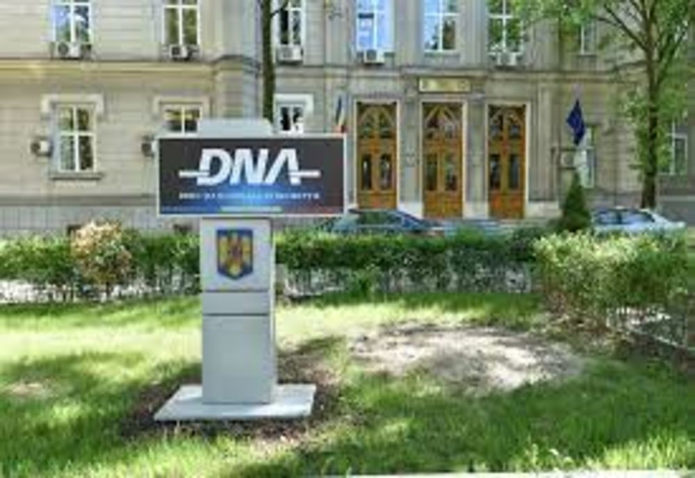 Două persoane arestate pentru trafic de influență. DNA merge și la ANPC