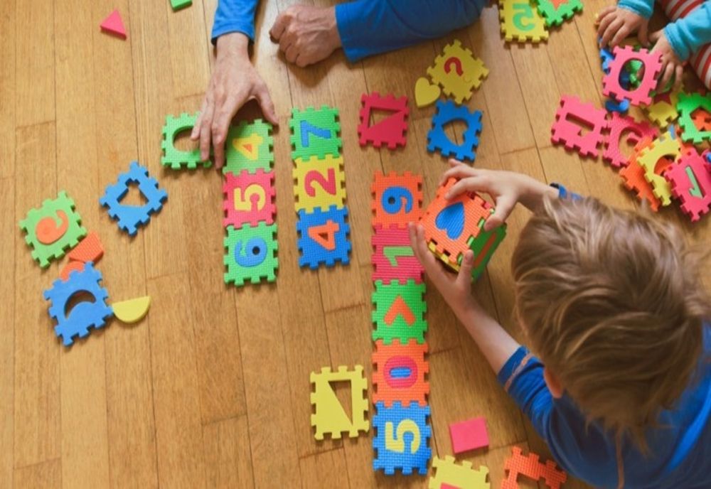 Alte trei educatoare, bănuite că agresau copiii la grădinița din Popești Leordeni