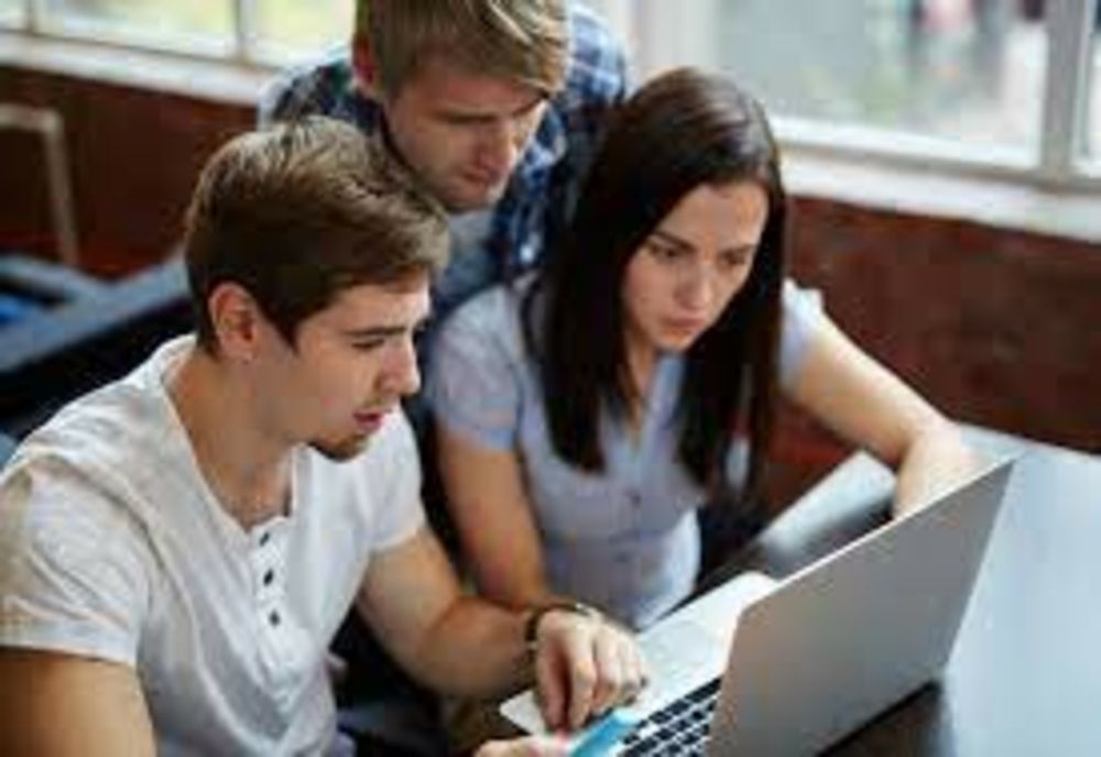 Admitere la LICEU 2023. Rezultatele repartizării computerizate în clasa a IX-a vor fi publicate miercuri