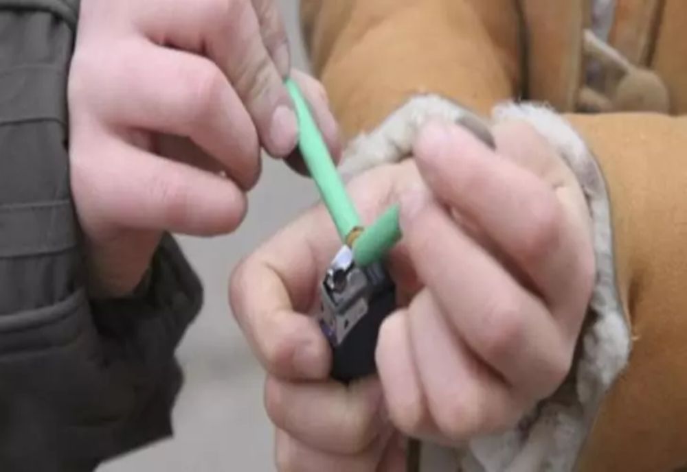 Zeci de pubele de gunoi au ars în noaptea de Revelion, la Iași, din cauza petardelor