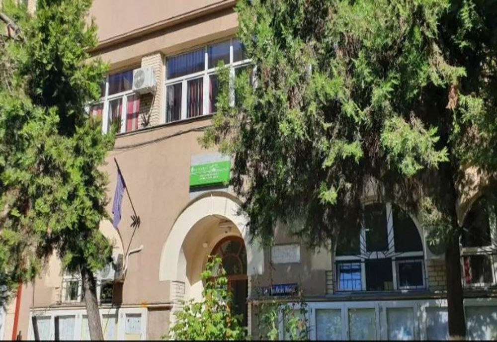 Noi dezvăluiri din școala groazei. Un alt elev de la "Titulescu" a fost agresat de același copil, iar directoarea ar fi încercat să mușamalizeze cazul