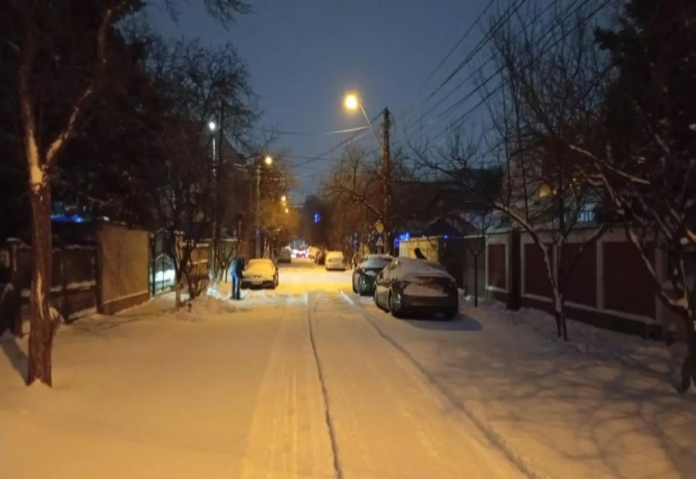 Dezastru în Sectorul 1 după ninsoarea de azi-noapte