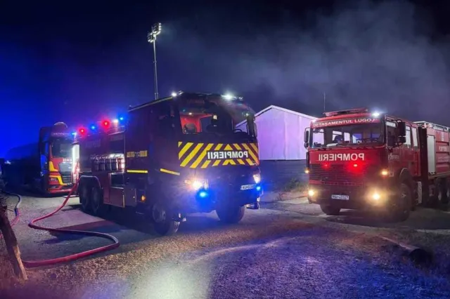 Bărbat găsit carbonizat după un incendiu la mansarda unei vile din București