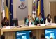 Gabriela Firea a venit cu mască și halat de protecție la sedința CGMB