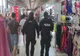 Acţiune a poliţiştilor ilfoveni într-un complex comercial din Dobroieşti pentru prevenirea şi combaterea comerţului cu produse contrafăcute