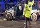  Un autoturism a intrat violent în clădirea unui fast food din Popești Leordeni. Doi tineri au ajuns la spital